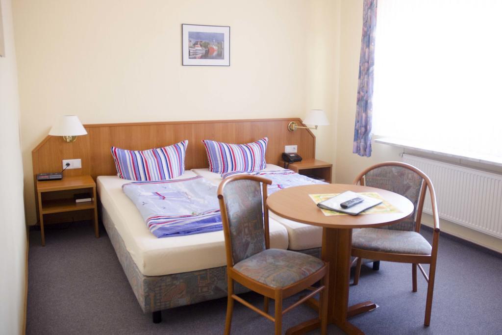 Zum Wikinger Hotel Neßmersiel Quarto foto